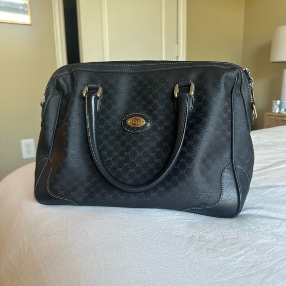 AUTHENTIC Vintage Black Gucci Designer Handbag